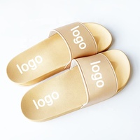 Sandales d'été 2023 de haute qualité pour filles, avec logo 3D en relief, en PVC léger, jetables, antidérapantes, imperméables, vertes, pour la plage