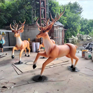 Estatua de Ciervo Grande de Fibra de Vidrio Blanca, Decoración para Escenarios Festivos, Adorno para Vestíbulo de Hotel, Instalación Artística Geométrica, Escultura de Reno - Product Image 4