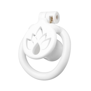 กรงครอบอวัยวะเพศชาย FRRK-251 ทำจากเรซิ่น ลายเปลวไฟ เซ็กซี่สำหรับผู้ชาย ของเล่นพลาสติกน้ำหนักเบา BDSM ของเล่นผู้ใหญ่ ขายส่งร้านเซ็กส์ช็อป - Product Image 2