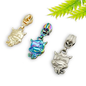 Glissières de fermeture éclair pour sacs, design adorable vache, tendance - Product Image 4