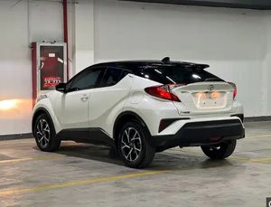 รถยนต์โตโยต้า <span class=keywords><strong>C</strong></span>-<span class=keywords><strong>HR</strong></span> SUV มือสองคุณภาพสูง ประหยัดน้ำมัน ดีไซน์ทันสมัย คุณภาพเชื่อถือได้จากโตโยต้า - Product Image 4