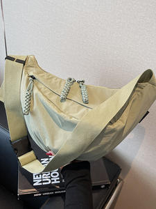 Повседневная популярная сумка-пельмень нового дизайна в спортивном стиле, легкая, для мужчин и женщин, универсальная сумка через плечо для путешествий - Product Image 2