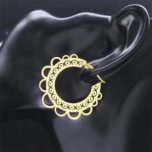 Pendientes de estilo étnico de Venta caliente, pendientes tallados huecos bohemios, pendientes Retro geométricos de acero inoxidable a la moda - Product Image 2
