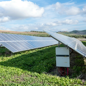Panel Solar de 420W con Certificación CE TUV, Totalmente Negro, con Tejas Integradas, para Sistemas Solares Comerciales en Techos - Product Image 3