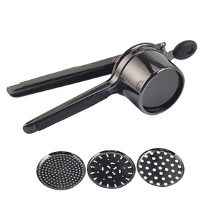 Prensa manual de acero inoxidable con 3 discos intercambiables para hacer puré de patatas esponjoso y spaetzle - Product Image 5