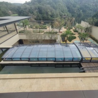 Enrouleurs de couverture de piscine rétractables haute résistance personnalisés Abri pour écran de piscine à toit plat de qualité supérieure pour piscines parcs