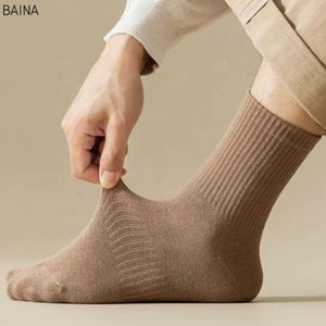Vente en gros de chaussettes en coton de qualité pour hommes et femmes, couleur unie marron et blanc, côtelées, décontractées - Product Image 2