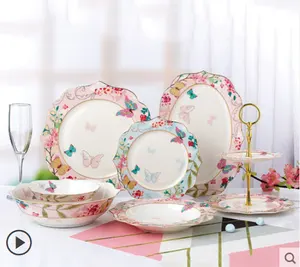 Novo conjunto elegante de chá de porcelana de osso com design extravagante e borboleta para casamento, xícara e pires de porcelana de alta qualidade para café