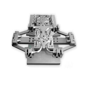 Molde de inyección de plástico con inserto metálico al por mayor para ensamblaje de chasis de cubierta inferior de aspiradora robótica - Product Image 2