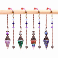 Pendentif Jaspe Rouge Naturel Plaqué or avec chaîne de perles 7 Chakra Hexagonal Résine Pierre Gravier Élégant Bijoux Ornement