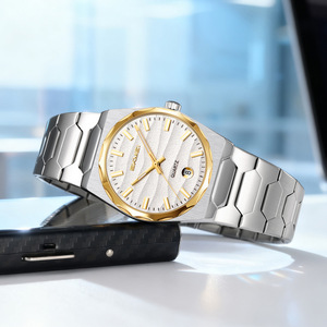 Skmei Men's Quartz Watch Stainless Steel Band Calendar Waterproof Luminous Hands Sport Watch - Product Image 2