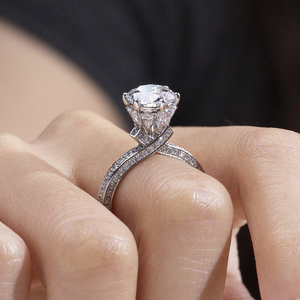 Bague de fiançailles pour femme MSR-2194 PT950 avec diamant rond taillé - Product Image 4