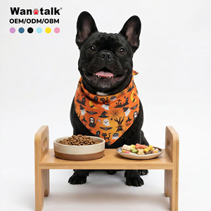 בנדנה לכלב עם הדפס ליל כל הקדושים, הדפס מותאם אישית עם לוגו, בנדנה משולשת לכלב - Product Image 1