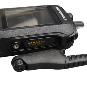 Casque d'écoute avec crochet d'oreille Motorola R7 Walkie Talkie, étanche IPX-6, cordon de 100 cm, compatible avec R7A/ION/APX N30/N50/N70 - Product Image 3
