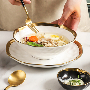 Vendita calda Ciotola rotonda in porcellana con cerchio in oro nero e bianco Deluxe <span class=keywords><strong>Set</strong></span> di stoviglie per la casa <span class=keywords><strong>Set</strong></span> di vino da caffè - Product Image 5