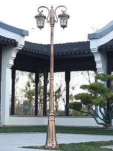 Farola de Jardín para Exteriores, Doble Lámpara LED IP66, Alimentación CA, Sensor de Movimiento, Poste Metálico Resistente a la Intemperie, Regulable, 10 Años de Duración - Product Image 4