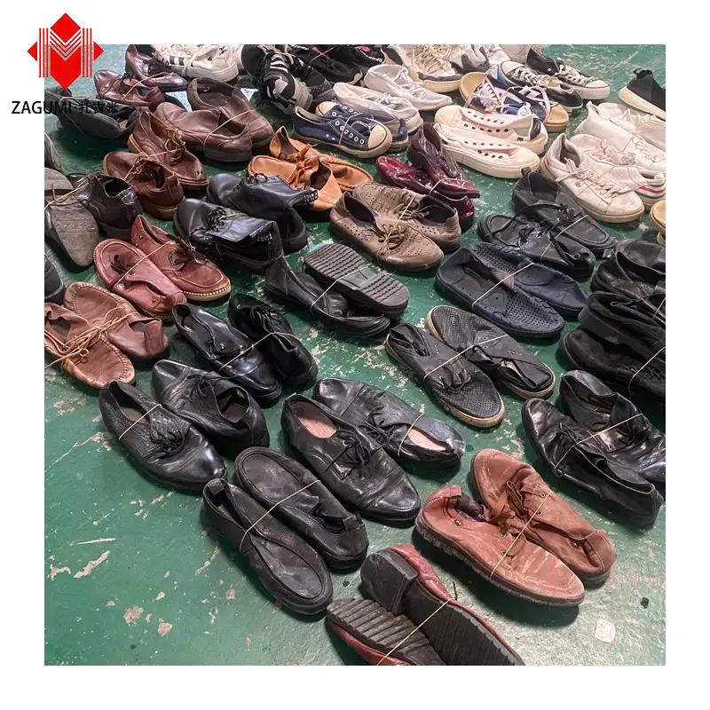 Stock de liquidación de grado A, proveedor legítimo asiático de alta calidad, excedentes de Snickers, tiendas verificadas, zapatos usados de Sepatu Saham en India