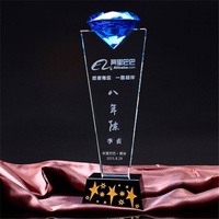 Trophées islamiques en cristal transparent faits à la main, gravés avec un design sportif d'art populaire, emballage personnalisé OEM/ODM en boîte cadeau