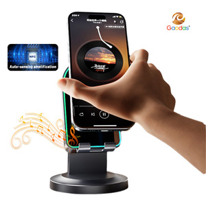 Banco de Energía Inalámbrico Inteligente 3 en 1 con Altavoz Giratorio, Luz RGB y Soporte para Teléfono Móvil - Product Image 1