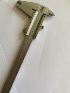 सटीक डिय कार्बन स्टील वर्नियर कैलिपर गेज माइक्रोमीटर आवश्यक माप उपकरण धातु इंजीनियरिंग कार्य ओम अनुकूलन के लिए - Product Image 4