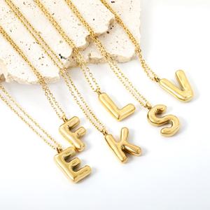 Joyería de Acero Inoxidable al por Mayor, Chapado en Oro de 18k, Collar Personalizado con Iniciales en Forma de Burbuja, Collar Personalizado Impermeable - Product Image 1