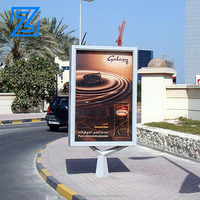 Boîte lumineuse publicitaire MUPISign à double face en aluminium imperméable de 30 watts, debout, roulante, éclairée par LED
