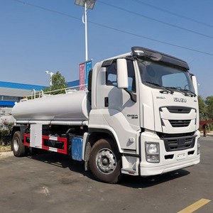 Camion-citerne ISUZU Giga 4x2 de 12 000 L pour le transport d'eau potable, en promotion - Product Image 6