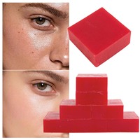 Savon Solide Artisanal Naturel Tomate & Vitamine C en Gros avec Formule Anti-Taches Éclaircissante et Unifiante pour une Peau Éclatante