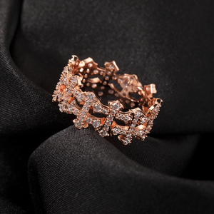 Uwin Cluster Cruz Anillo en forma de corona Joyería delicada Rapero Exquisitos anillos en capas Christian Timeless Diseño elegante Uso diario - Product Image 4