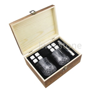 Gravé Barware Whisky Pierres et Pierres De Refroidissement Verre De Whisky pour le <span class=keywords><strong>Vin</strong></span> Blanc en bois coffrets cadeaux - Product Image 1