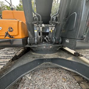 Escavatore Usato Originale Hyundai 220LC-9s di Alta Qualità a Prezzo Conveniente, 22 Tonnellate, Idraulico Cingolato per Costruzioni, Disponibile - Product Image 6