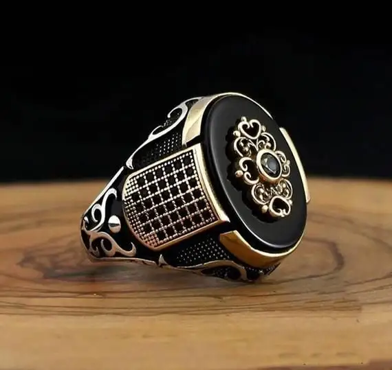 Mahkota pria, cincin gaya batu akik hitam Timur Tengah Vintage alami trendi jaminan jual beli lapisan paduan geometris