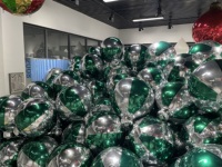 Cloches de Noël, boules miroir gonflables réfléchissantes rouges, dorées, argentées, vertes, décorations de Noël, gonflables publicitaires
