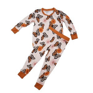 Qingli OEM No tariffario Rts pigiama di bambù per bambini scatola misteriosa per bambine pigiama pigiama Set di vestiti di bambù <span class=keywords><strong>personaggi</strong></span> - Product Image 1
