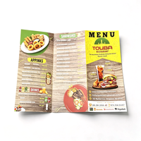 Menu de restaurant tri-plié imprimé sur mesure de haute qualité, couleur pleine, papier couché mat 200 g/m², laminé
