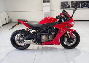 Moto Super Sport QJMOTOR SRK600 Sword Edition 600cc à Refroidissement Liquide, Quatre Cylindres en Ligne, Suspension ABS - Product Image 2