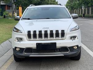 <span class=keywords><strong>Jeep</strong></span> Ziyouguang 2.4L SUV tout-terrain d'<span class=keywords><strong>occasion</strong></span> 4x4 Boîte de vitesses <span class=keywords><strong>automatique</strong></span> Sièges en cuir Volant à gauche Jantes en alliage R17 Alliage d'aluminium - Product Image 2