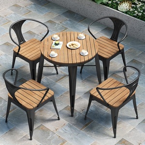 Ensemble de mobilier de jardin HYX en plastique et acier galvanisé pour terrasse et café extérieur, table et chaises HYX-1003ZX - Product Image 1