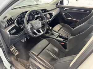 Voiture d'occasion <span class=keywords><strong>Audi</strong></span> <span class=keywords><strong>Q3</strong></span> <span class=keywords><strong>45</strong></span> AWD Sporty Sport Model Fashion Edition Automatique Gauche - Product Image 1