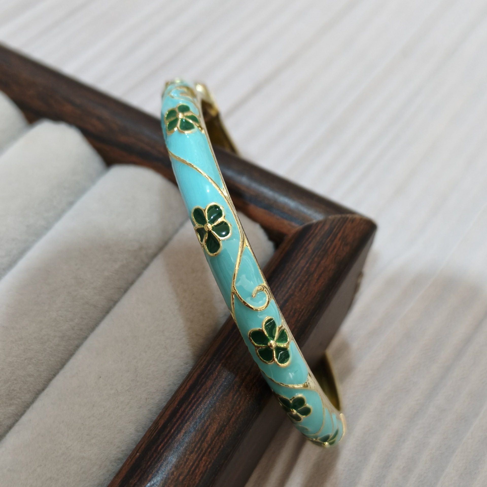 True blue with green