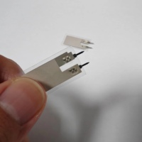 Capteur de vibration piézoélectrique en film PVDF flexible haute sensibilité pour applications industrielles, médicales et robotiques, personnalisable