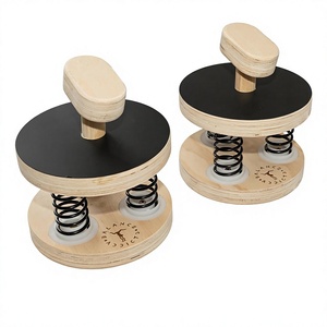 Bloques de Madera para Equilibrio Wellshow, 4 cm |   Zapatillas de Equilibrio con Resorte para Práctica de Posición Invertida, Fuerza, Acrobacias y Calistenia - Product Image 1