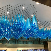 Lustre moderne suspendu en cristal en forme de goutte d'eau avec éclairage LED pour hall d'hôtel, villa, duplex, salon et escalier
