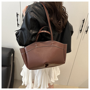 Nouveauté 2026 : <span class=keywords><strong>Sac</strong></span> fourre-tout grande capacité pour femme en <span class=keywords><strong>cuir</strong></span> PU <span class=keywords><strong>vintage</strong></span>, <span class=keywords><strong>sac</strong></span> à bandoulière 2-en-1 pour les trajets quotidiens - Product Image 6