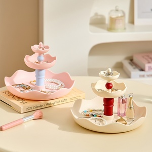 Plateau de rangement à trois niveaux en plastique pour clés et bijoux, idéal pour la décoration de table et de bureau à la maison - Product Image 6