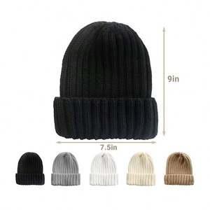 Chapeau d'hiver personnalisé pour femmes, bonnet côtelé avec revers extensible pour le ski - Product Image 1