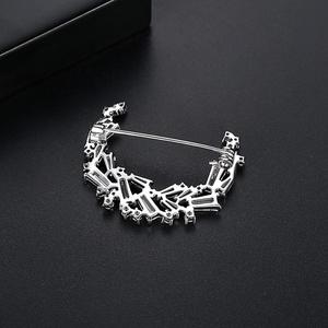 LUOTEEMI-broche de aleación con forma de luna para mujer, broche de circonita cúbica AA brillante para chica, diseño de regalo de joyería, venta al por mayor - Product Image 6