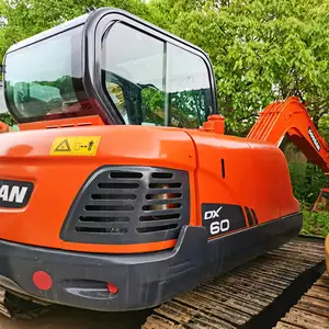 حفارة صغيرة مستعملة أصلية من Doosan DX 60 مستعملة