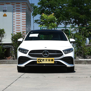Auto Usate dalla Cina <span class=keywords><strong>Mercedes</strong></span>-Benz <span class=keywords><strong>Classe</strong></span> A 2022 Guida a Sinistra Turbo Pelle Scura 1.3T/2.0T 7DCT MBUX Smart Connect Berlina Compatta di Lusso - Product Image 2