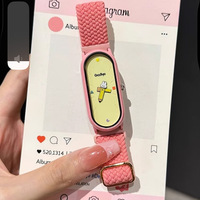 Montre pour femme au design de lapin ovale de dessin animé, couleurs contrastées mignonnes, bracelet tressé élastique, mouvement à quartz, boîtier en alliage